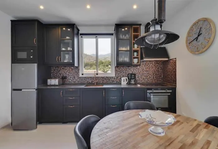 Szálloda Calle Tanger Oasis De Capistrano Nerja